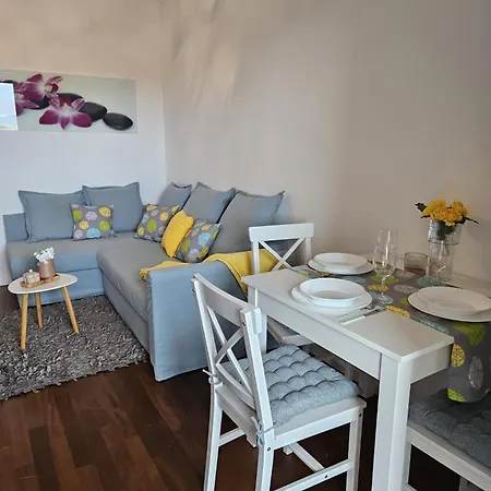 Bracera Znjan - Free Parking *