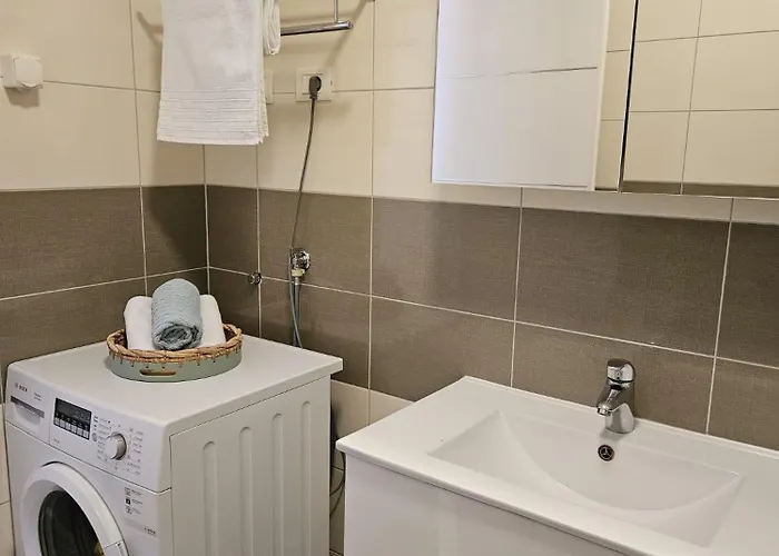 Apartment Bracera Znjan - Free Parking