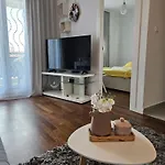 Bracera Znjan - Free Parking *