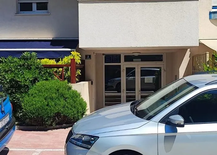 Bracera Znjan - Free Parking Апартаменти *